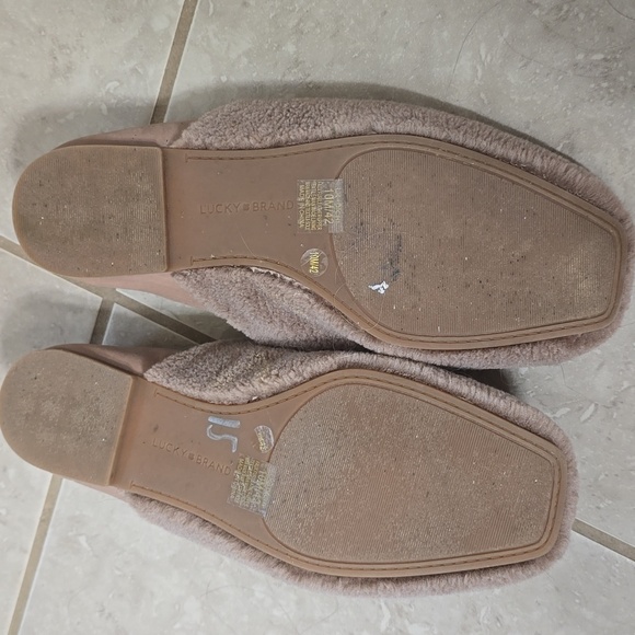 Lucky Brand fur slippers/shoes - Picture 2 of 3